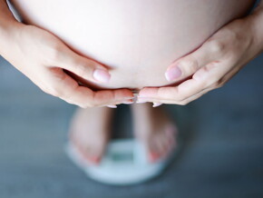 Topic 2: Mums Weight Gain Topic 2: Mums Weight Gain