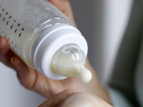 Preparing formula, infant formula, baby, good start Preparing formula, infant formula, baby, good start