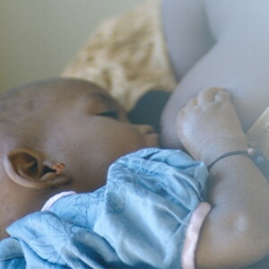 Breastfeeding for beginners: 4 steps for a successful start Breastfeeding for beginners: 4 steps for a successful start