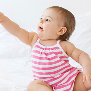 How to read baby cues and body language How to read baby cues and body language