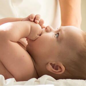 Bath time checklist: How to bathe a newborn Bath time checklist: How to bathe a newborn